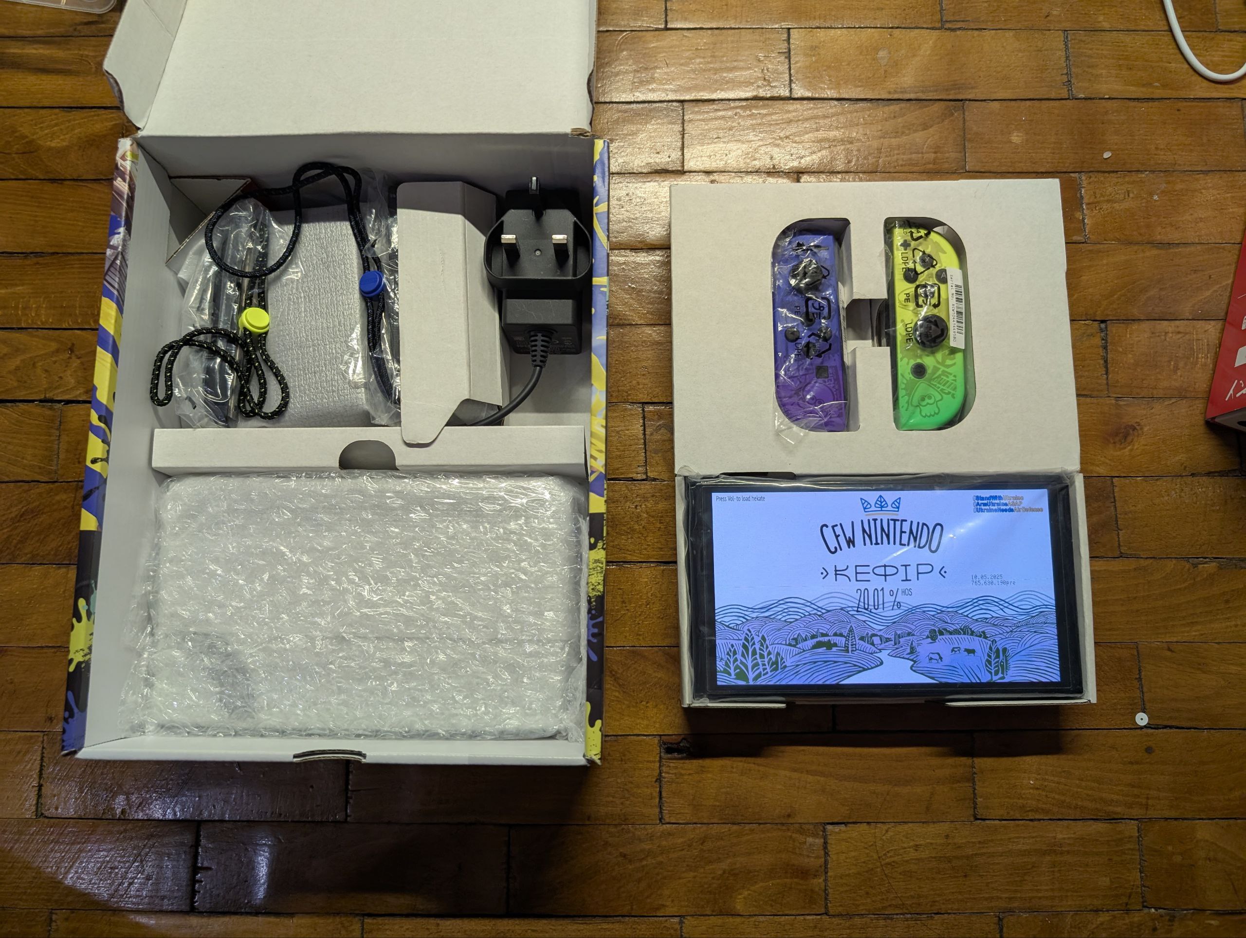 Nintendo Switch OLED, нова, лімітована