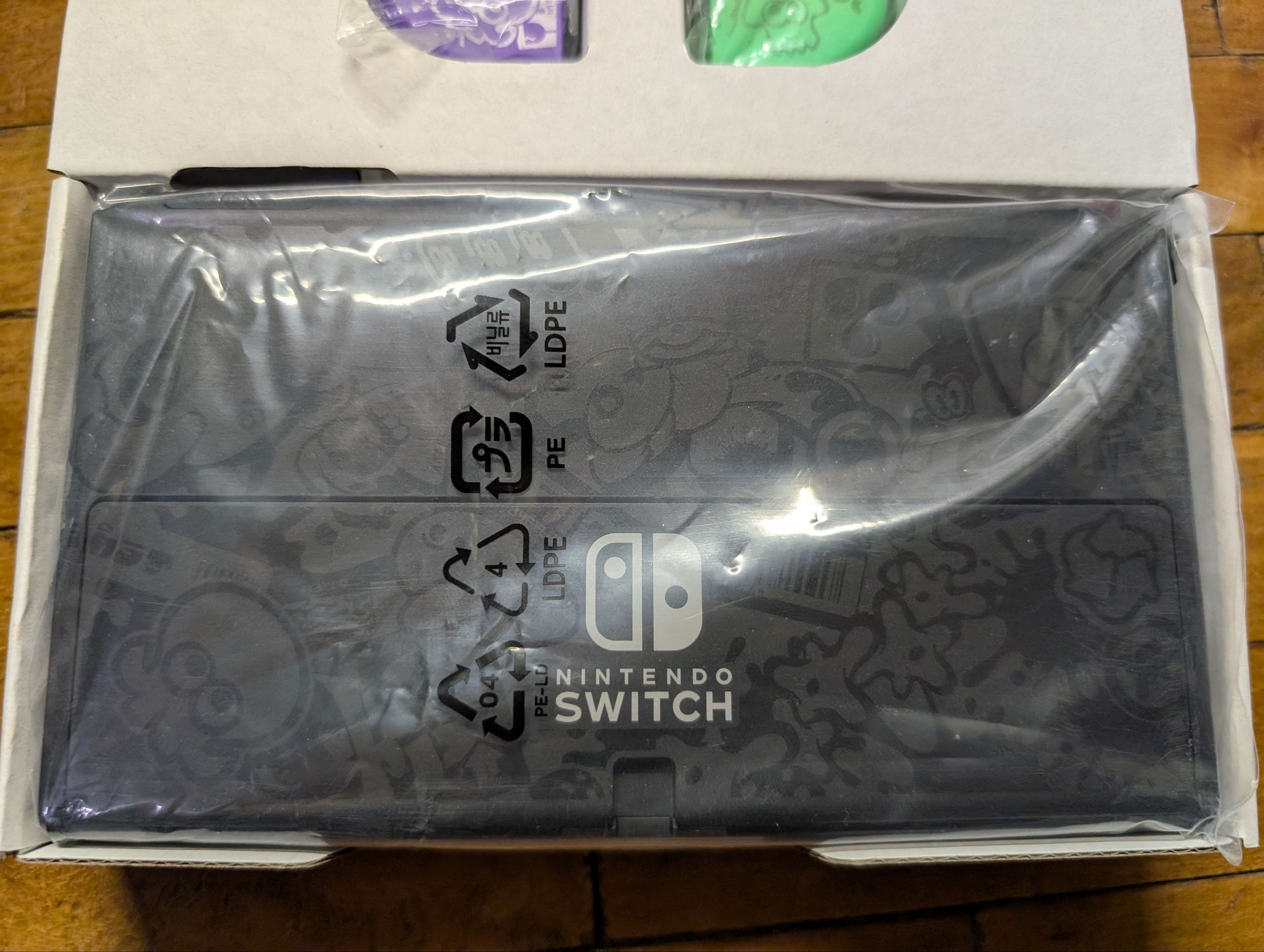 Nintendo Switch OLED, нова, лімітована