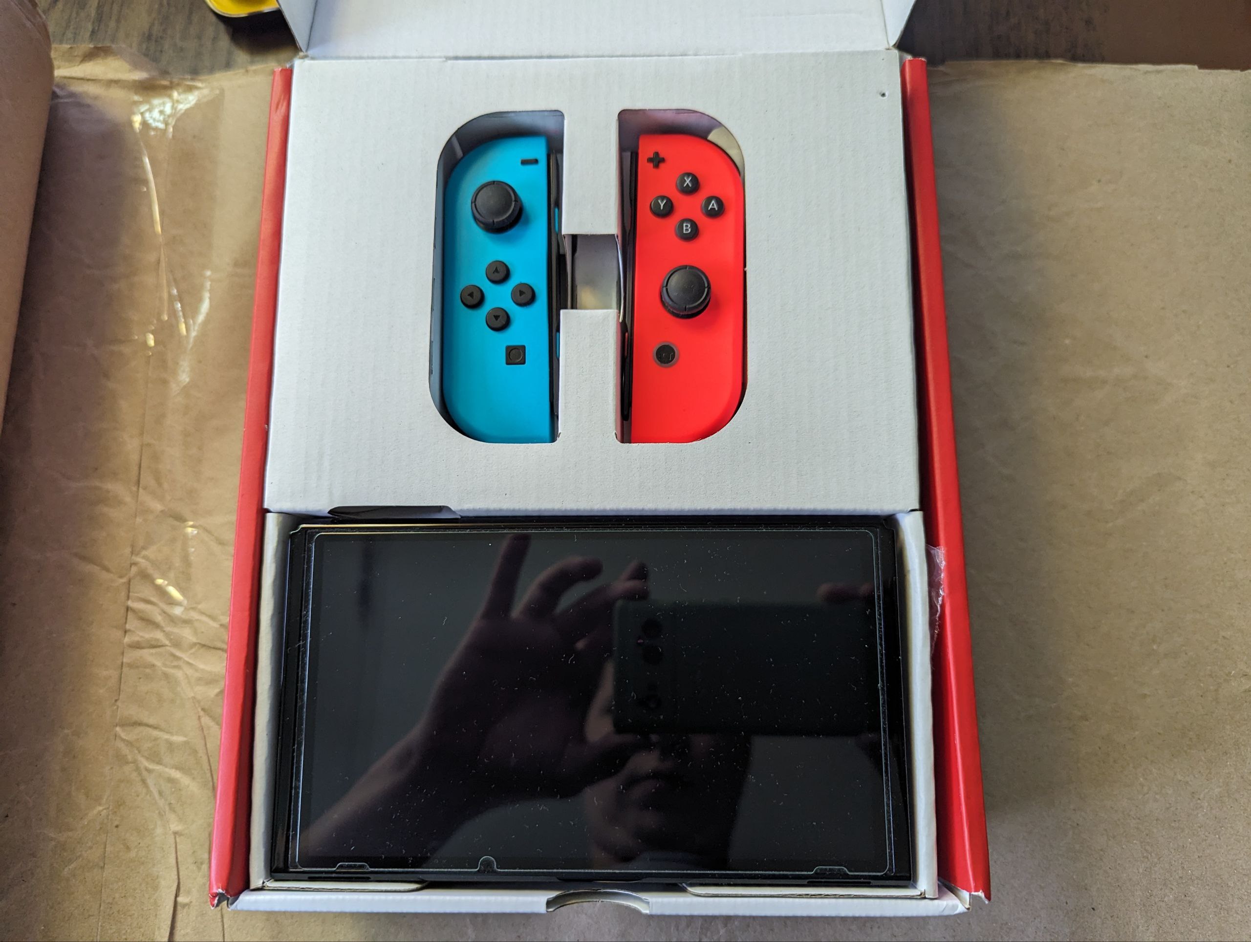 Nintendo Switch OLED, вживана